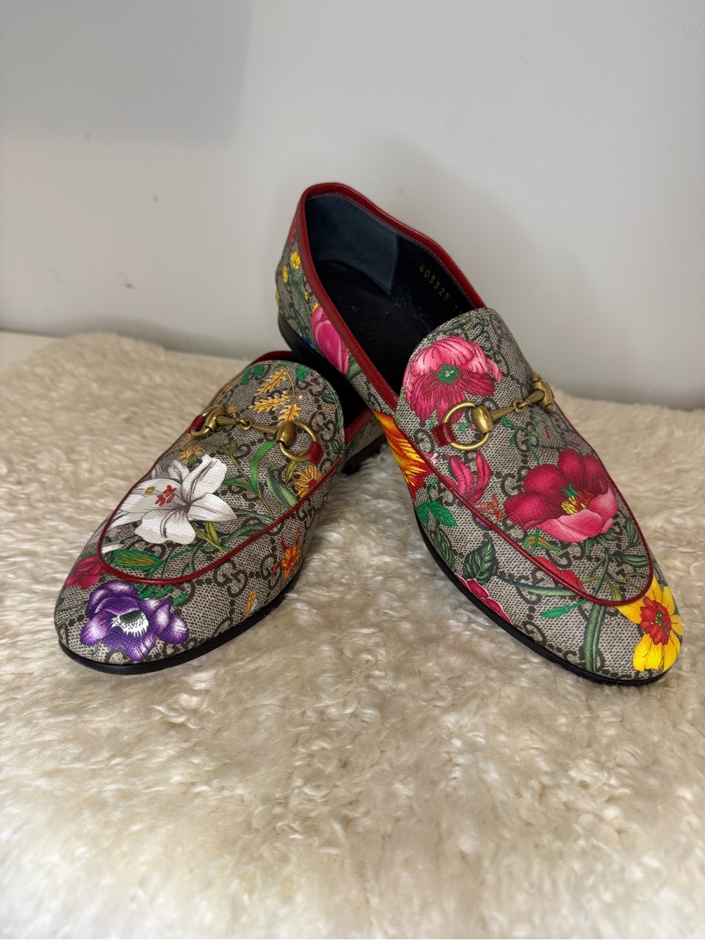 Women’s Gucci Floral Print Leather Slip-On Loafers - Multicolor size 39